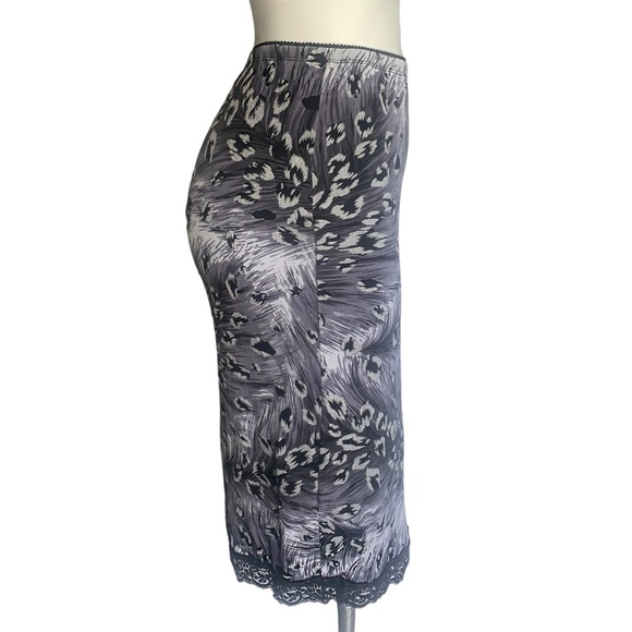 Vintage Y2K Guess Stretch Lace Trim Feather Animal Skirt - Picture 2 of 13